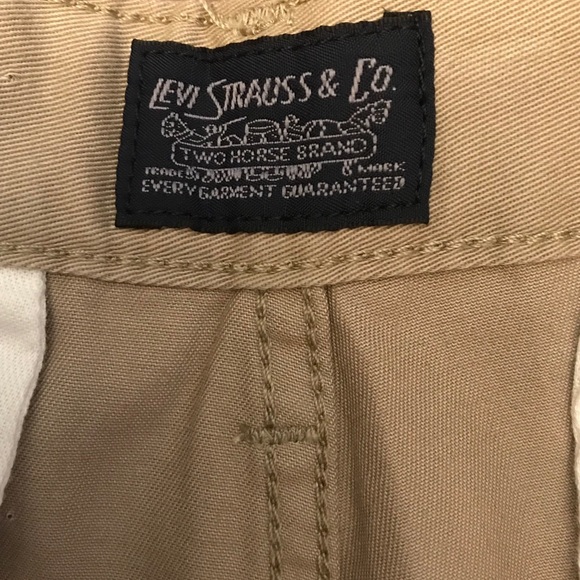 Levi’s shorts khaki W34 - Picture 9 of 15